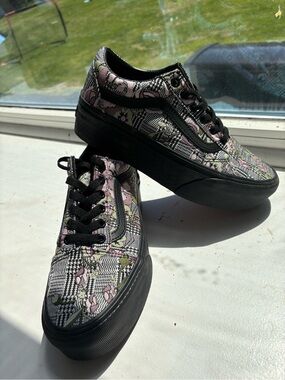 Vans Platform Sneakers Black Plaid with Pink and Green Floral